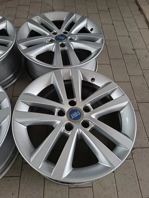 4 CERCHI IN LEGA USATI ORIGINALE FIAT NUOVA CROMA 5x110 7x17 ET36 mozzo 65,1 3