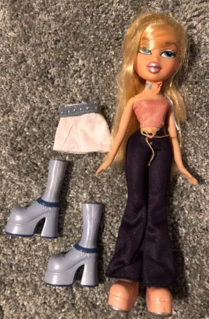 Bratz flaunt it cloe sales