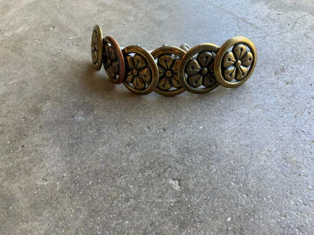 Set of 6 Vintage Ornate Brass Colored Metal Flower Salvaged Drawer Pull Knobs