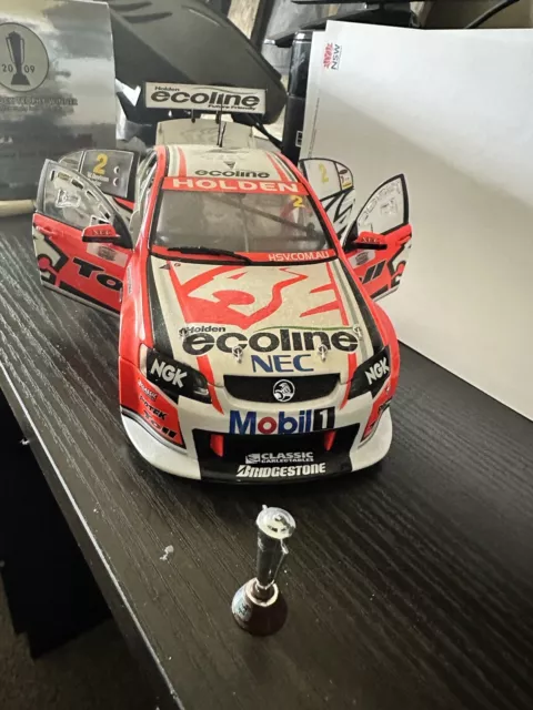 1:18 - 2009 BATHURST WINNER - Holden VE Commodore #2 Garth Tander / Will Davison 3