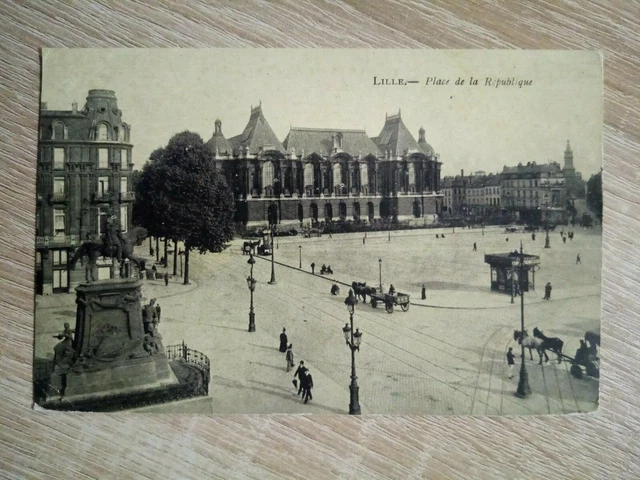 Cpa Lille Place De La République