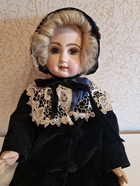 POUPÉE ANCIENNE EMILE Jumeau E9J doll EJ bouche fermée costume marin EUR 4.900,00 - FR POUPÉE ANCIENNE EMILE Jumeau E9J doll EJ bouche fermée costume marin EUR 4.900,00 - FR