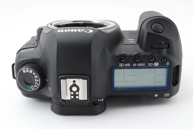 Near MINT in Box Canon EOS 5D Mark II 21.1 MP DSLR Camera 1328 shots From Japan 8