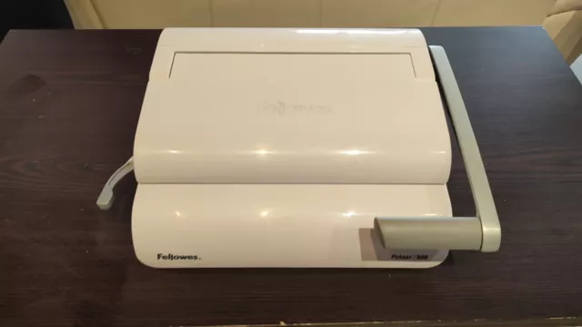 Perfo relieur Fellowes Pulsar 300