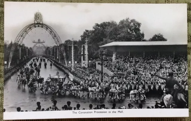 Queen Elizabeth II Coronation Procession The Mall 1953 Vintage RP Postcard