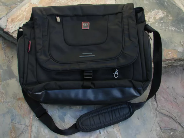 TUMI T-Tech Presidio Cook Expandable Laptop Messenger Bag Briefcase 67175D Black