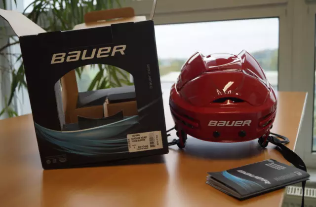 Eishockey Helm Bauer 5100 Größe S in rot neu