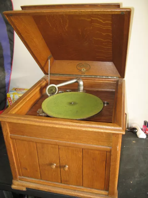 Antique Columbia Grafonola Model E-2 Record Player