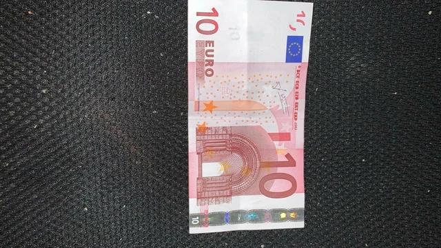 Vrai billet de 10 € rare (2002)