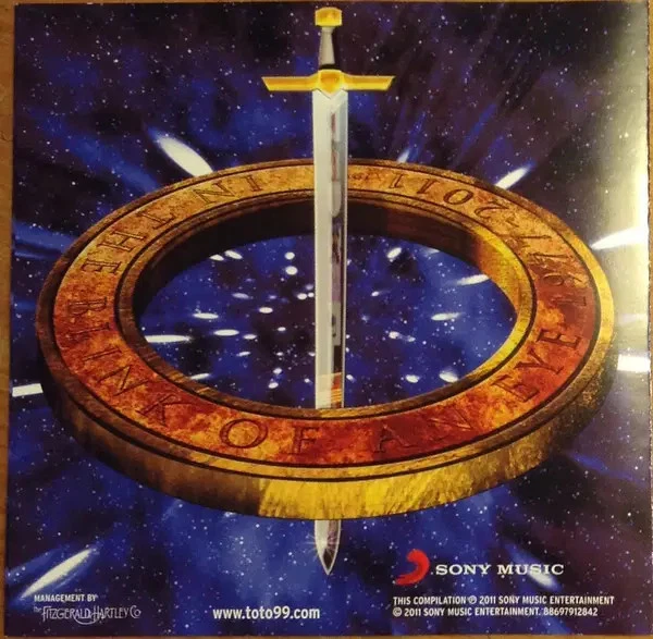 TOTO: IN THE Blink Of An Eye: Greatest Hits 1977 - 2011 - Cd EUR