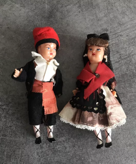 Lot de 2 petites POUPÉES En Celluloïd - COUPLE De Danseurs FOLKLORIQUES Anciens