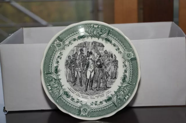 Assiette en céramique faïence   de Sarreguemines " NAPOLEON "