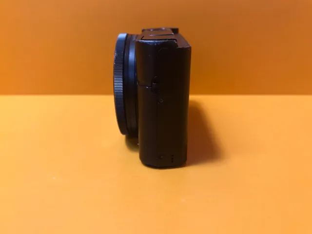 Sony Cyber-shot DSC-RX100 fotocamera digitale 6