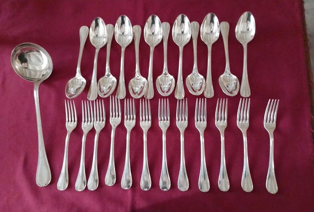 1 ménagère 25 couverts en métal argenté ercuis modèle Dampie 165