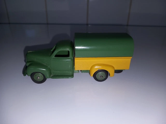 Dinky Toys France Studebaker camionnette dépanneuse type 3
