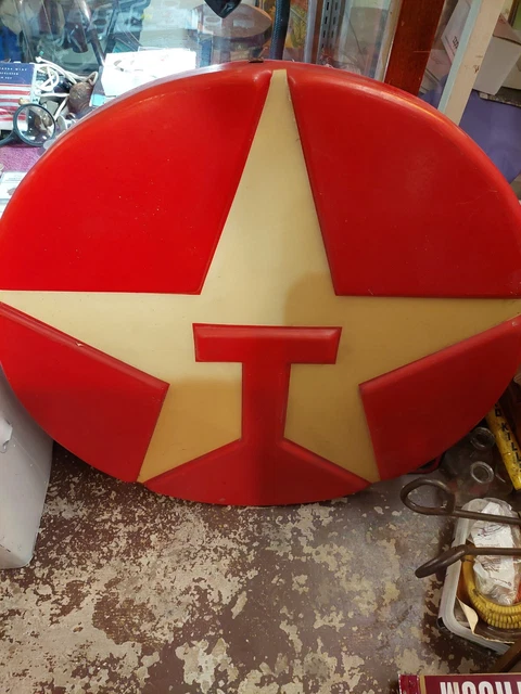 vintage Texaco round Embossed heavy gauge Plastic 33 in gasoline Texaco Sign