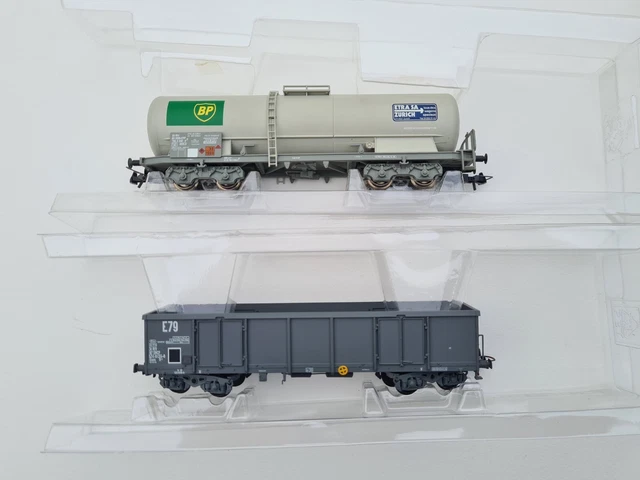 Lot De 2 Wagons Liliput époque 4 - Citerne BP Et Tombereau Gris - Echelle HO (1/87) - Occasion
