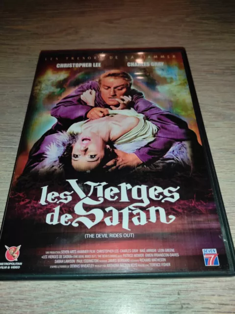 * DVD LES VIERGES DE SATAN - Christopher Lee, Charles Gray, Nike Arrighi