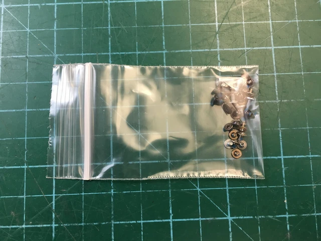 HP Pro c640 Chromebook Set Of Screws Screwsset