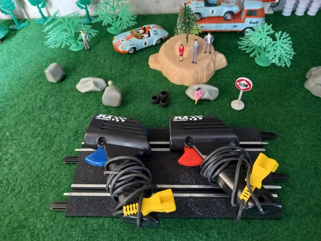 Lot de 2 Manettes pour circuit de voitures électrique SCX  au 1/43