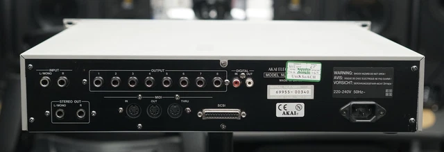 AKAI Professional S3000XL échantillonneur numérique stéréo 32 Mo RAM V2 OS 2