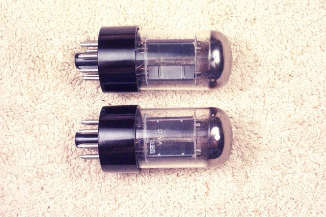 A pairs 6SN7GTB CV181 6N8P TUBES US SYLVANIA IN ORIGINAL BOX. ​Chrome Top