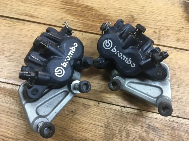 Pinzas de freno delanteras Ducati 620 multistrada BREMBO + portadores/pernos izquierda + derecha