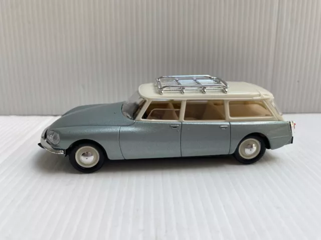SOLIDO Citroën DS 21 Break Bleu 1/43 voiture Miniature de Collection