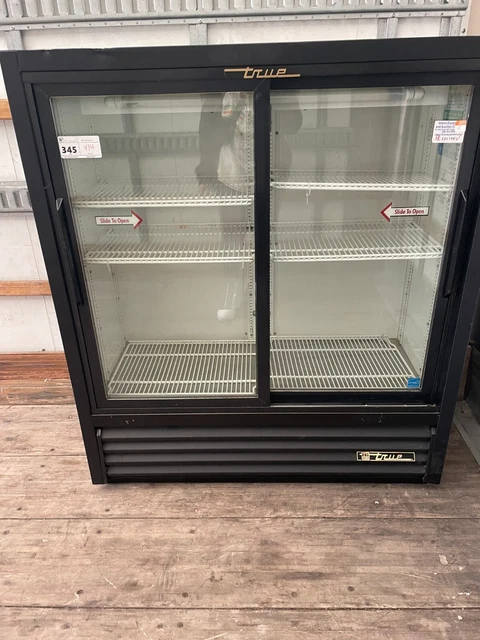True GDM-41SL-54 Glass Door Refrigerator Merchandiser/Cooler