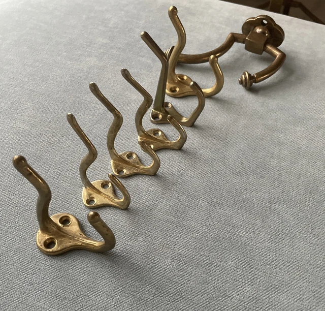 Lot Of (7) Brass Hooks Home Improvement Hardware Coat Rack Or Mud Room
