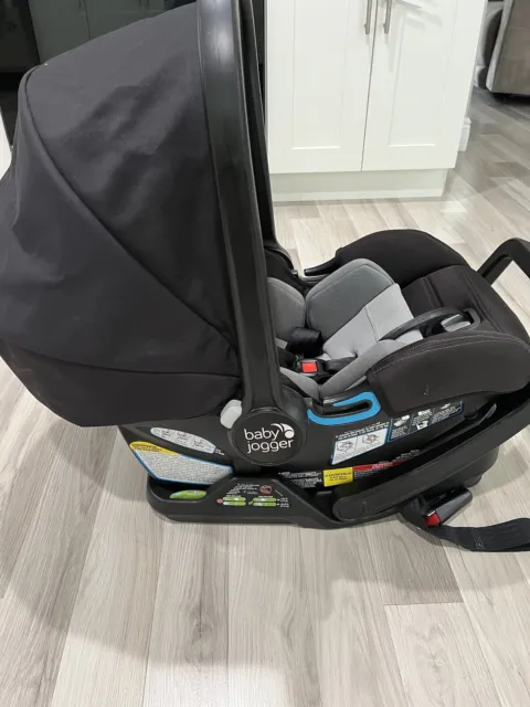 Baby Jogger City Go 2 infant Car Seat Exp 8/2026