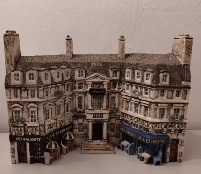 Miniature Dominique Gault J Carlton  Paris Building Limited Edition Millennium