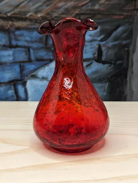 Ruby Red crackle glass Bud Vase Ruffled Top  hand blown amberina 4.5" Christmas
