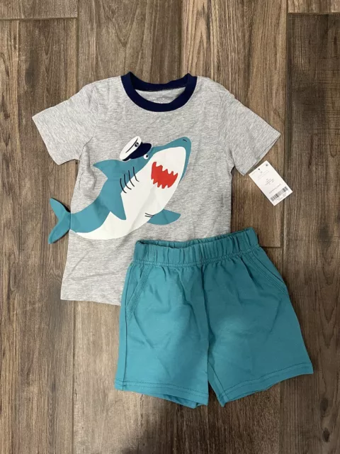 NWT Carters Baby Boys 2-piece Shark Shorts & T-shirt Size 2T