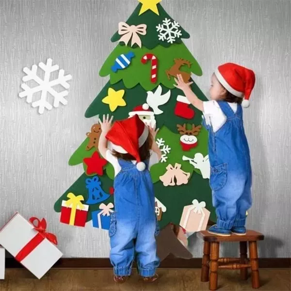 Sapin de Noël mural en feutrine avec décorations à scratch I HappyTree™