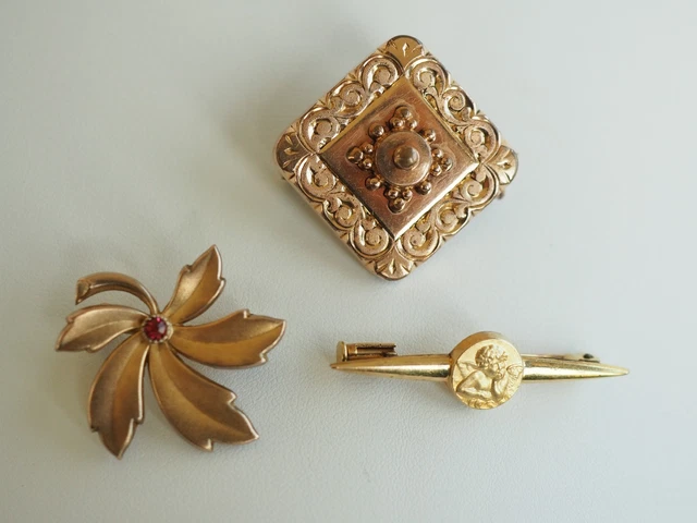 Lot De 3 Broches Fantaisie En Alliage Doré - Motifs Feuille, Fleur, Panier (30g)