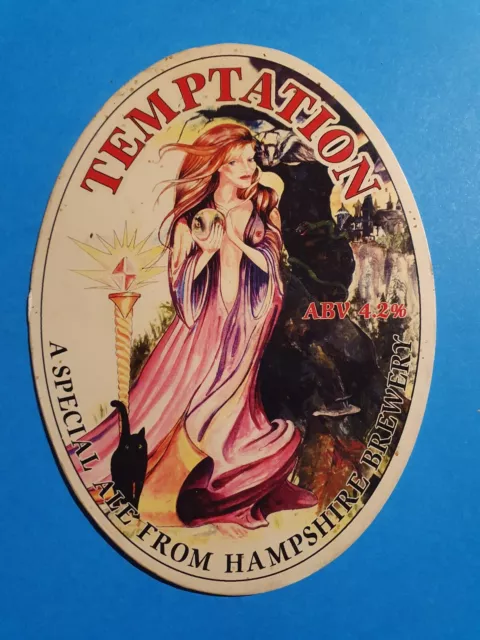 HAMPSHIRE brewery TEMPTATION sexy beer badge cask real ale pump clip front