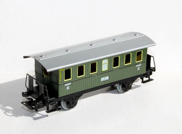 Voitures de voyageurs verts Märklin pour modélisme ferroviaire à l'échelle HO