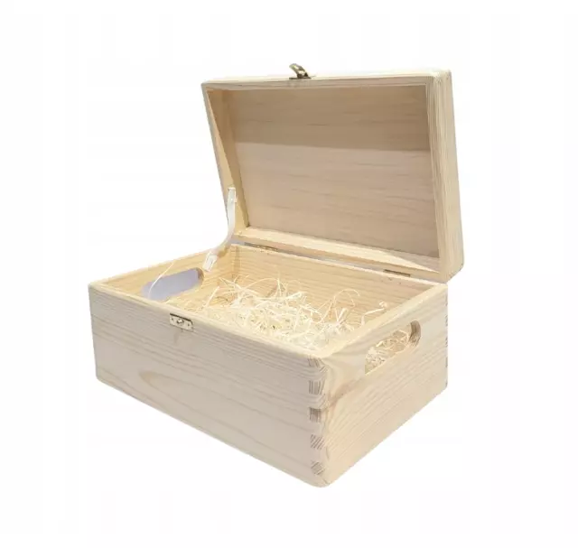 Wooden Storage Lidded Trunk Box / 30x20x13cm / Natural Memory Keepsake Chest