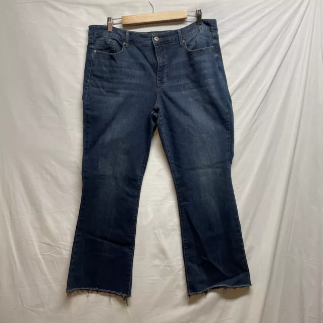 WOMEN'S PLUS SOFIA Vergara Marisol Cropped Blue Jeans Size 16 Frayed ...