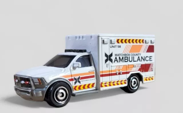 2016 RAM AMBULANCE Diorama Collectible DieCast Model Truck 1:64 White LOOSE