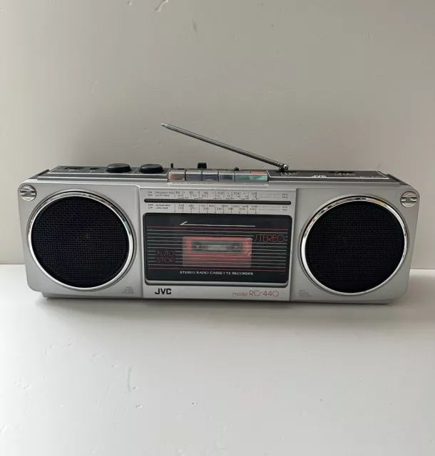 JVC RC-440L Boombox Ghettoblaster Poste Radio Cassette parfait état de marche