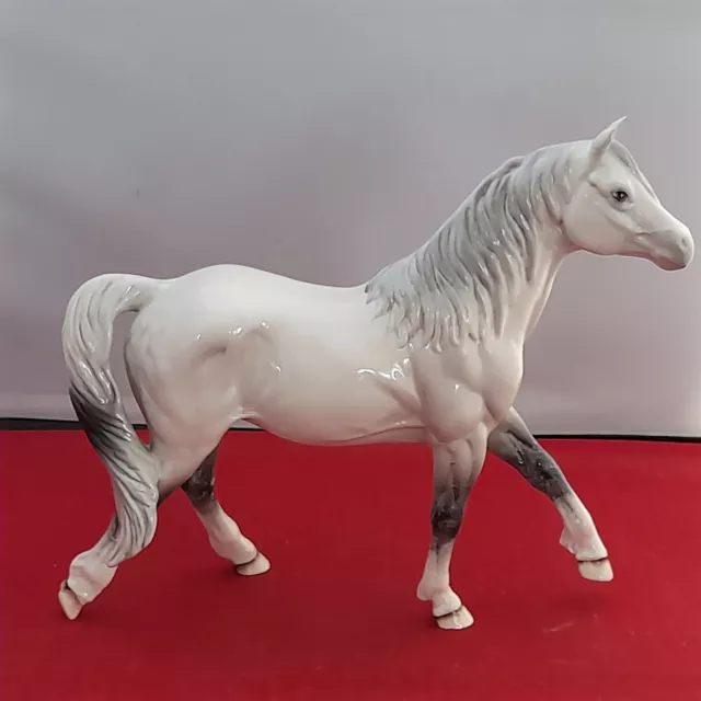Royal Doulton DA 164 Welsh Mountain Pony Horse Figurine (1 Ear repaired)