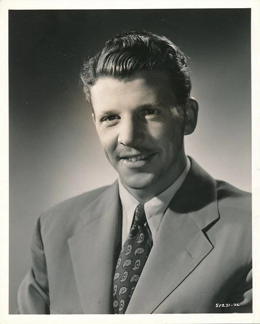 DAN DAILEY YOUNG Original Vintage 1940s CLARENCE BULL MGM DBW Portrait