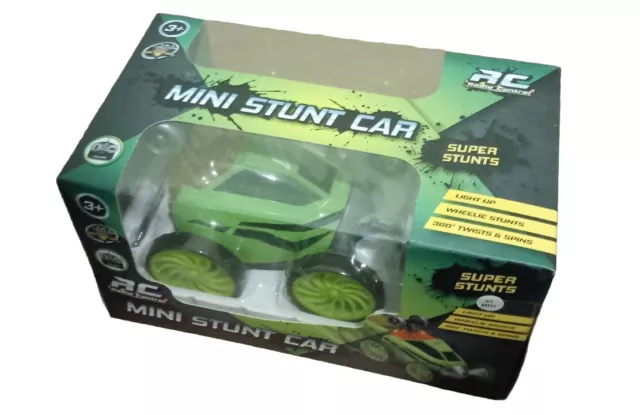 Remote Control Stunt Car Toy Mini RC Car Set SRM Rotation Green