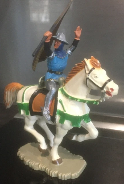 STARLUX MOYEN AGE - CHEVALIER , SOLDAT , JOUET ancien, figurine