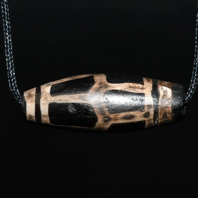 Genuine Large Ancient Pyu Etched Agate dZi Longevity Bead in Good Condition