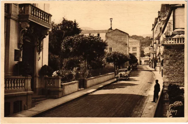CPA ROYAT Avenue de la Vallee (1256109)