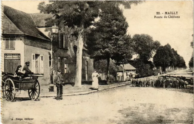CPA Mailly Route de Chalons FRANCE (955396)