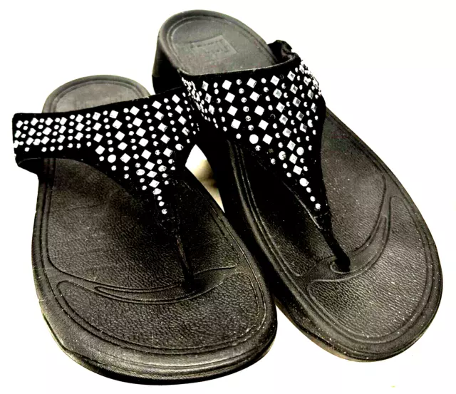 FitFlop Novy Sandals Womens Size 8 Black Flip Flop Slip-On Thong Studded 507-001